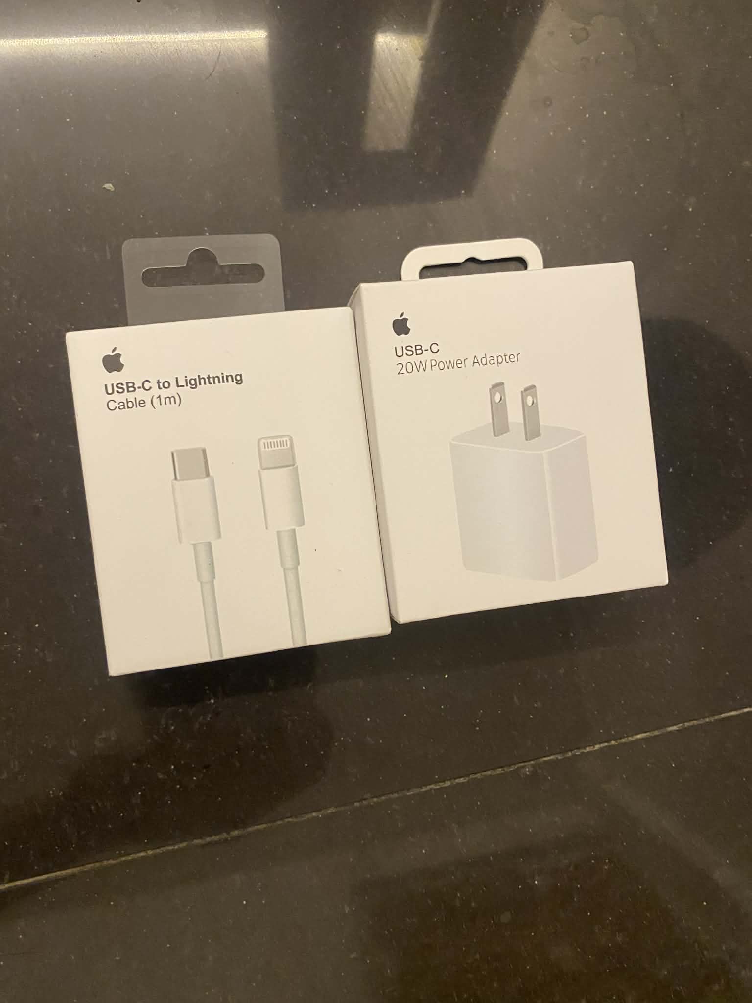 CUBO DE IPHONE 20W